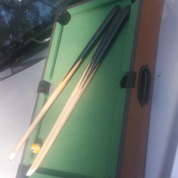 Table top pool table - Picture 1 of 1